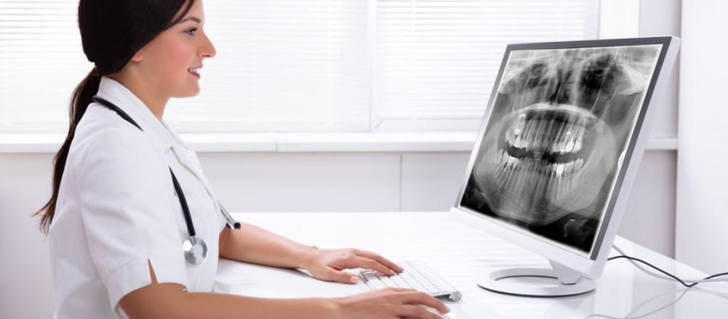  Xem cận cảnh bộ phận răng bằng nha khoa kỹ thuật số 
