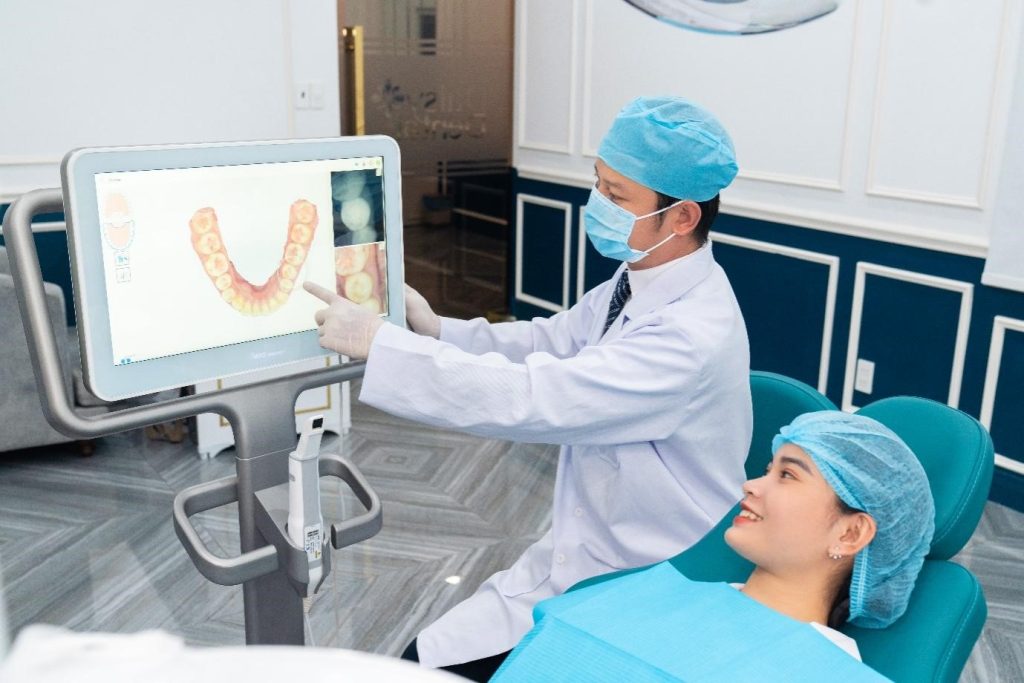 Sử dụng công nghệ mô phỏng hình ảnh hiện đại giúp cho việc niềng răng trở lên dễ dàng 